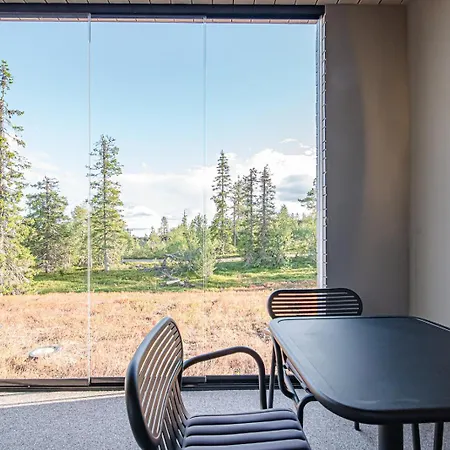 Arctic Luxury Gielas B3 Ski-in Ski-out By Aavalevi